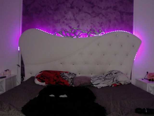RavenFoxy live cam on BongaCams