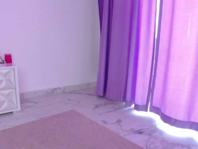 RavenFoxy live cam on BongaCams
