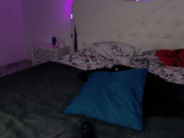 RavenFoxy, en directo ahora en BongaCams
