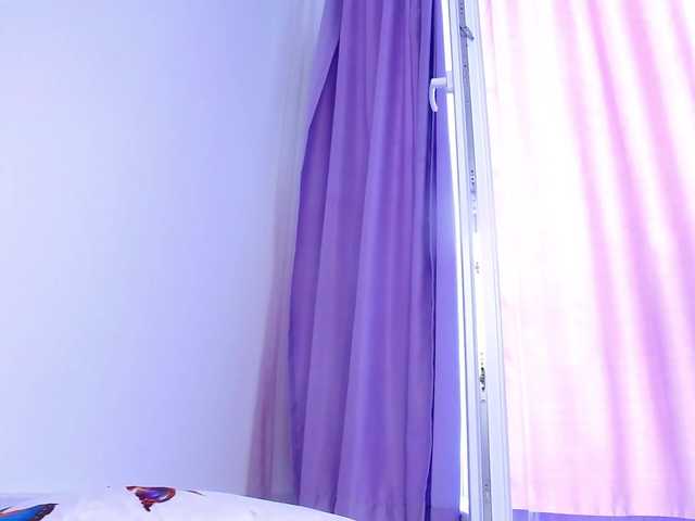 RavenFoxy live cam on BongaCams