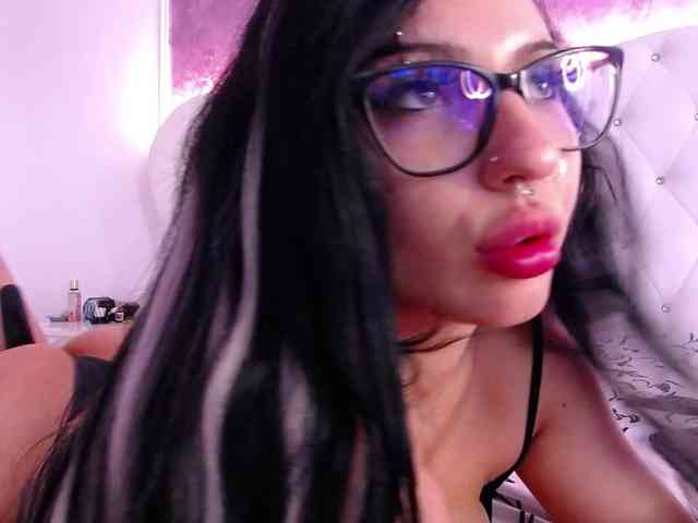 RavenFoxy webcam