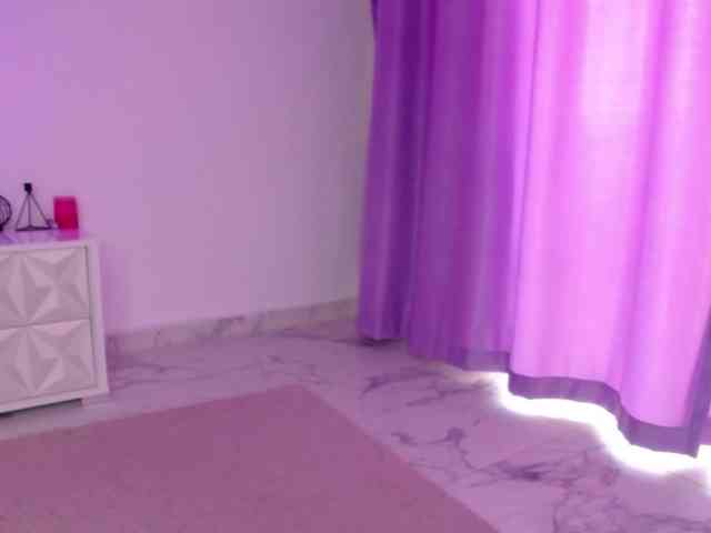 RavenFoxy webcam