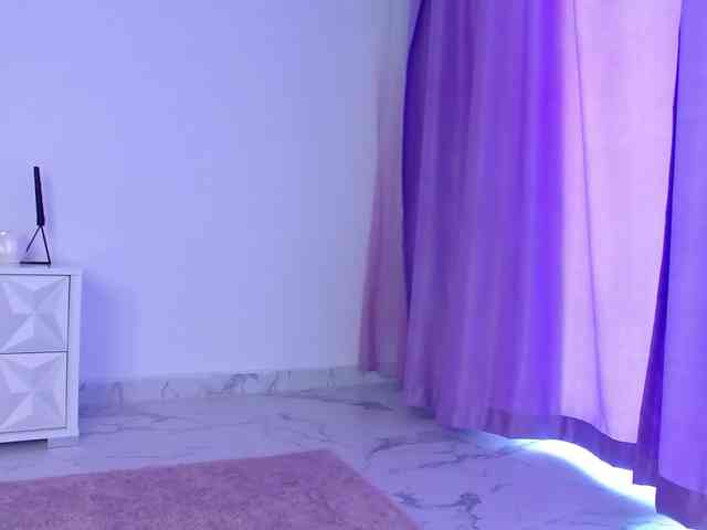 RavenFoxy webcam