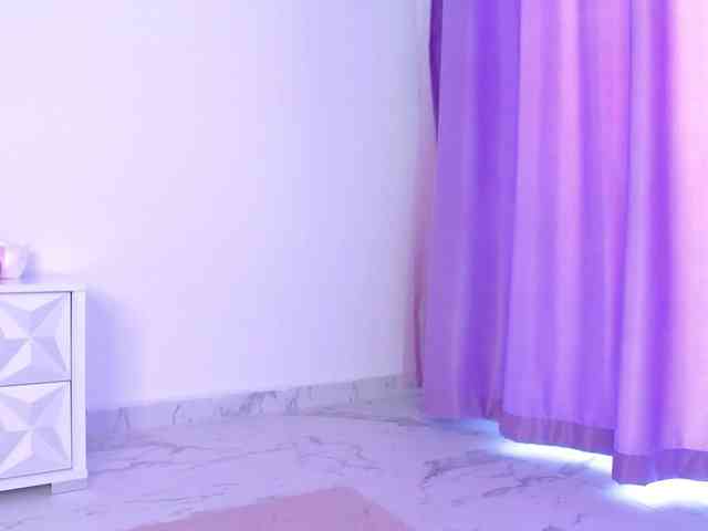 RavenFoxy webcam