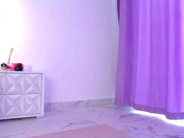 RavenFoxy webcam