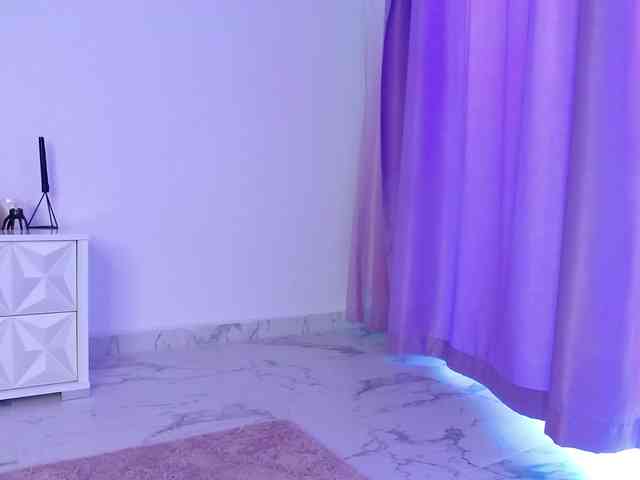RavenFoxy webcam