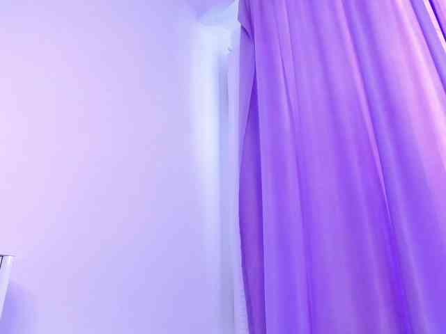 RavenFoxy Live Webcam on BongaCams