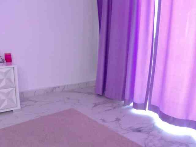 RavenFoxy webcam