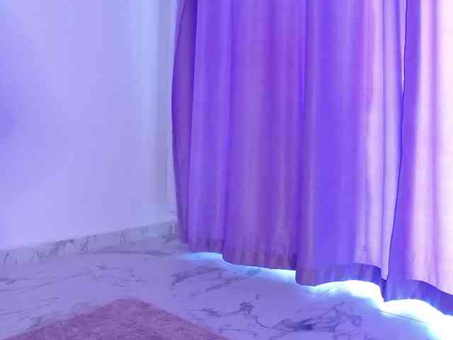 RavenFoxy webcam