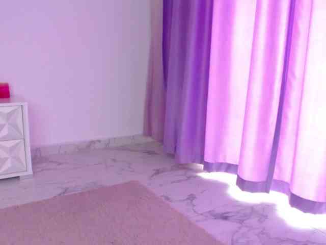 RavenFoxy webcam