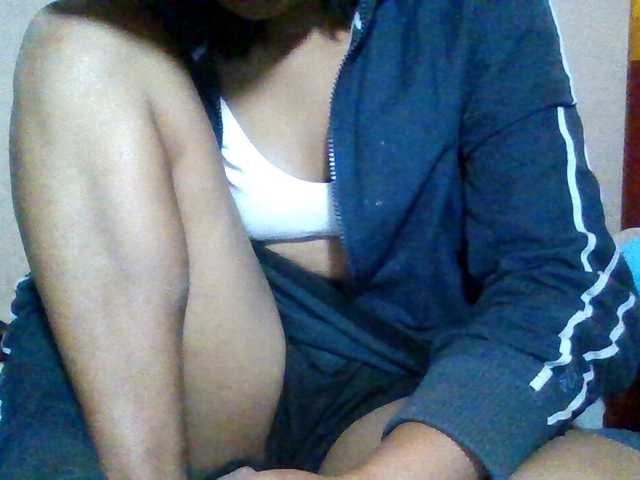 Rosah live cam on BongaCams