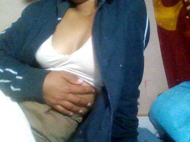 Rosah live cam on BongaCams