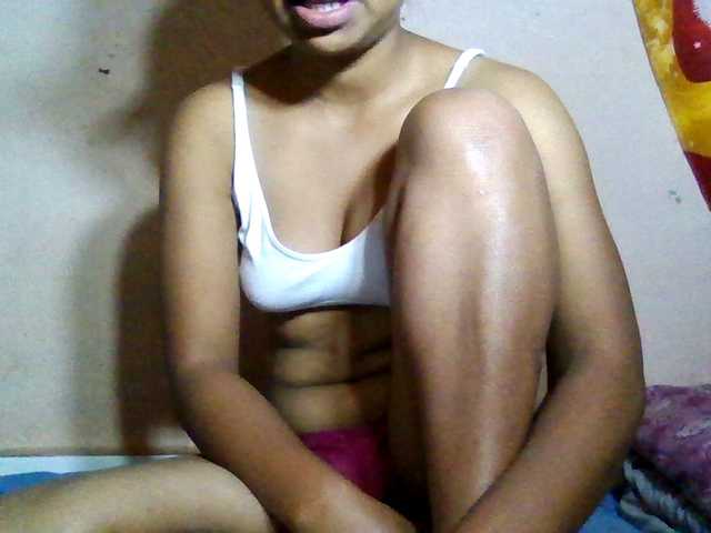 Rosah live cam on BongaCams