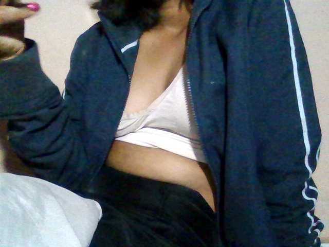 Rosah live cam on BongaCams