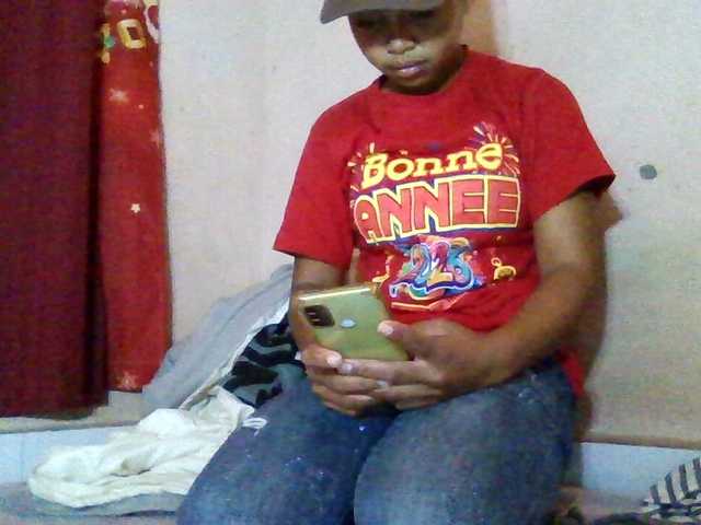 Rosah live cam on UnifiedCams