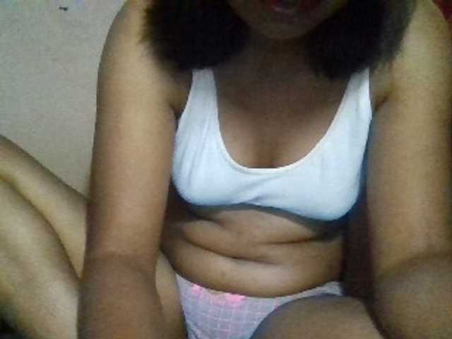 Rosah live cam on BongaCams