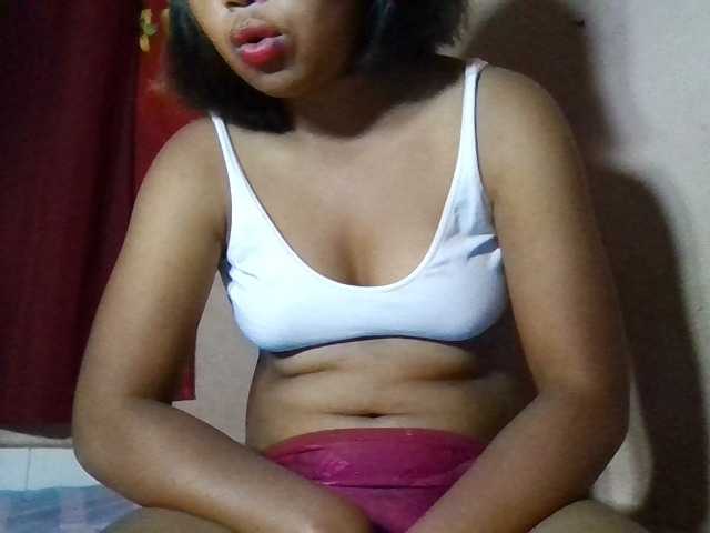 Rosah live cam on BongaCams