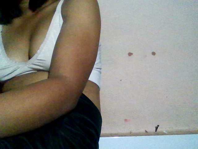Rosah live cam on BongaCams