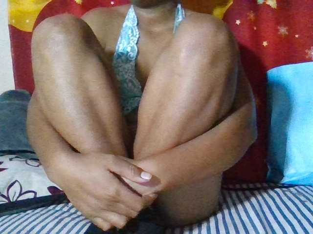 Rosah live cam on BongaCams