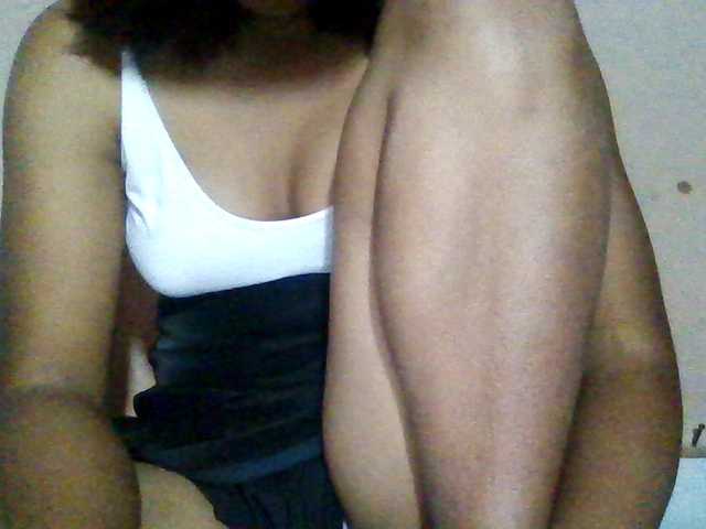 Rosah live cam on BongaCams