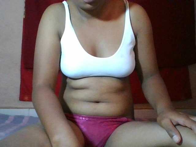 Rosah live cam on BongaCams