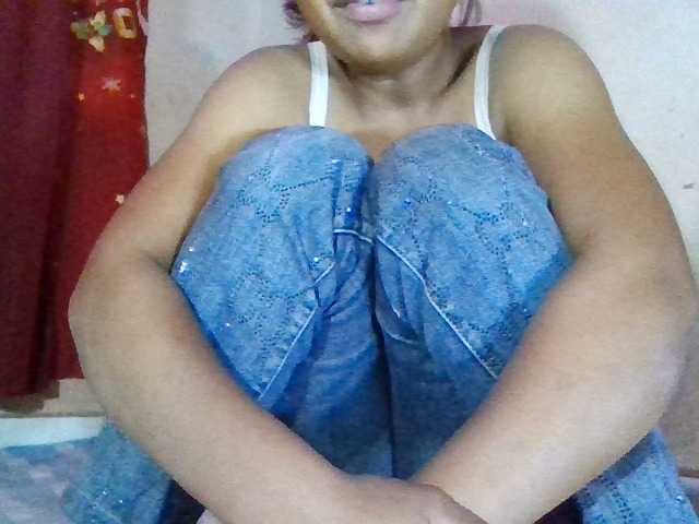 Rosah live cam on BongaCams