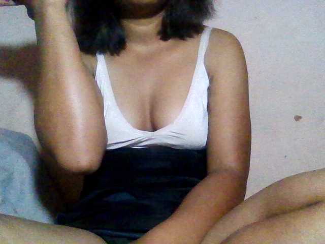 Rosah live cam on BongaCams