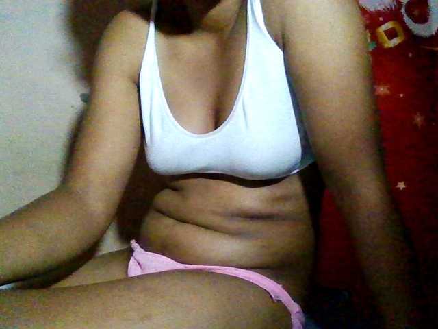 Rosah live cam on BongaCams