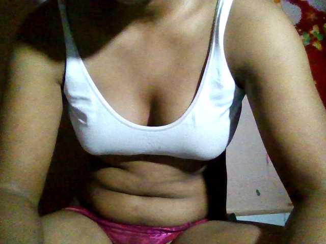 Rosah live cam on BongaCams
