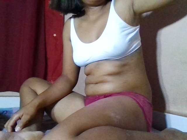 Rosah live cam on BongaCams