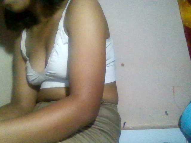 Rosah live cam on BongaCams