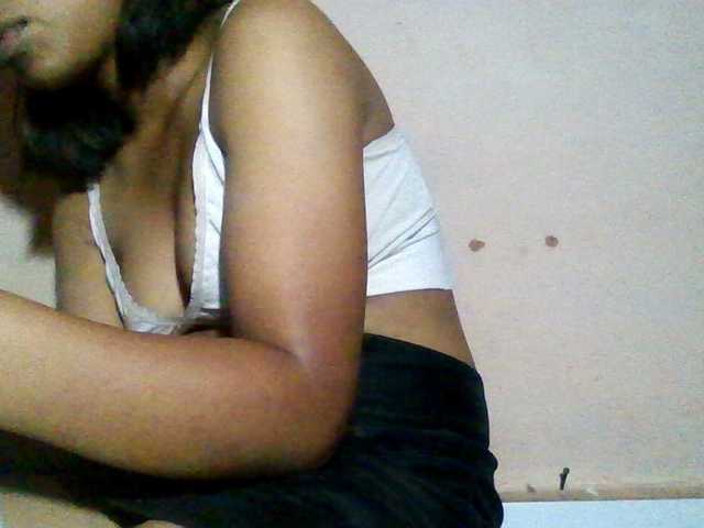 Rosah live cam on BongaCams