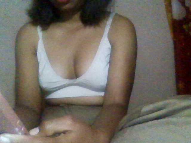 Rosah live cam on BongaCams