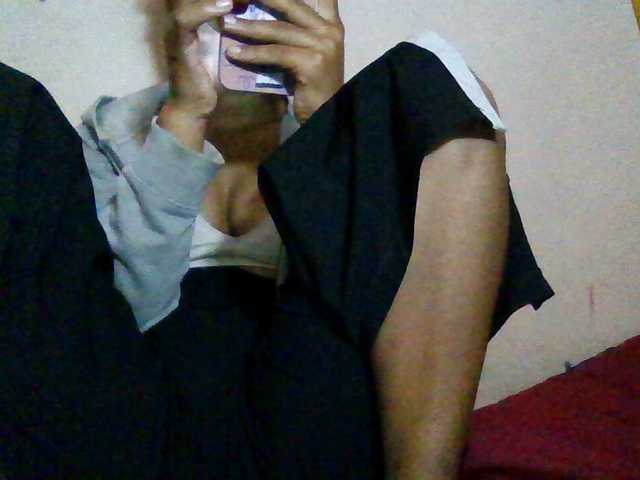 Rosah live webcam show
