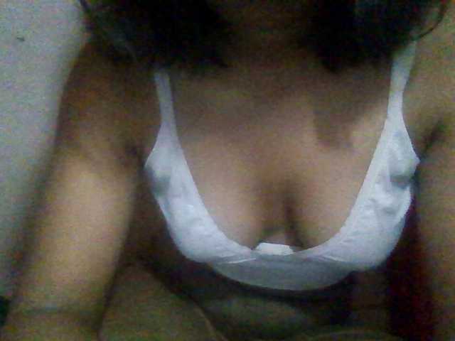 Rosah live cam on BongaCams