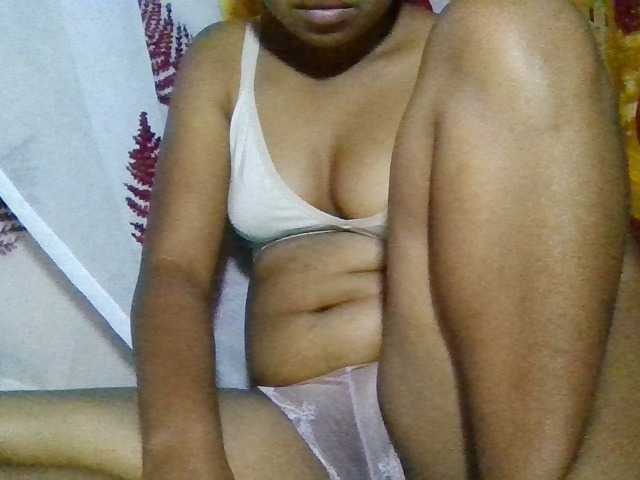 Rosah live cam on BongaCams