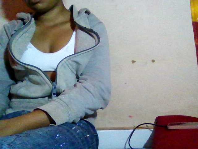 Rosah live webcam show