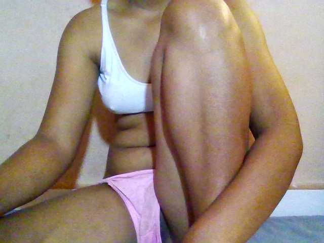 Rosah live cam on BongaCams
