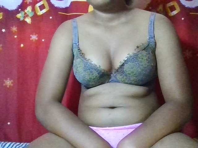 Rosah live cam on BongaCams