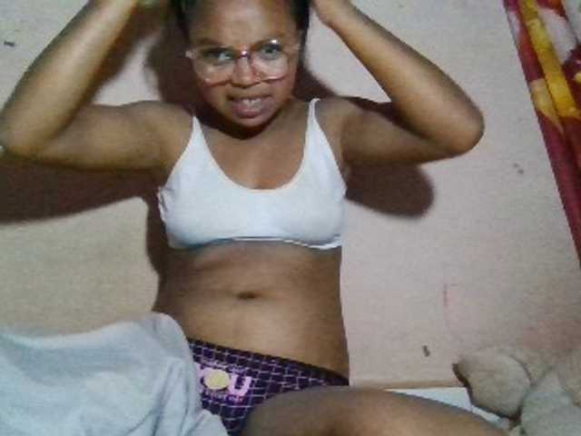 Rosah live cam on BongaCams