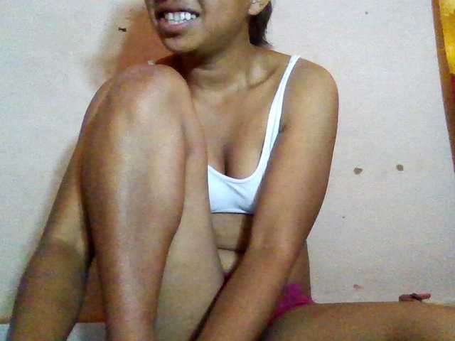 Rosah live cam on BongaCams