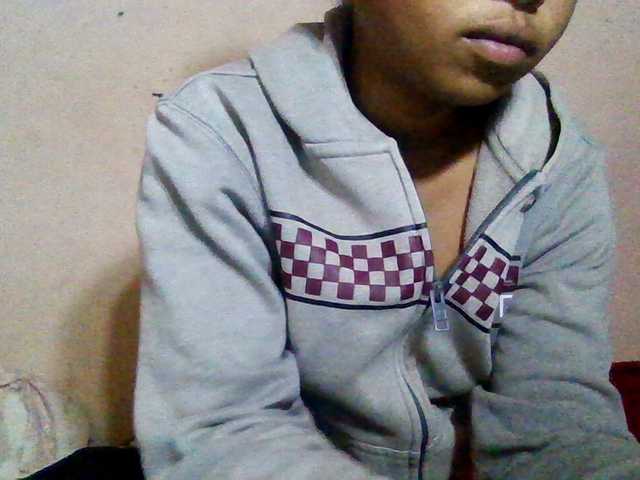 Rosah live webcam show