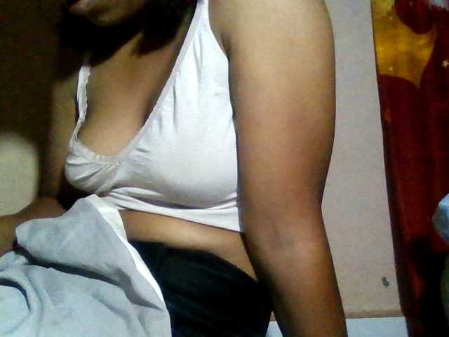 Rosah live cam on BongaCams