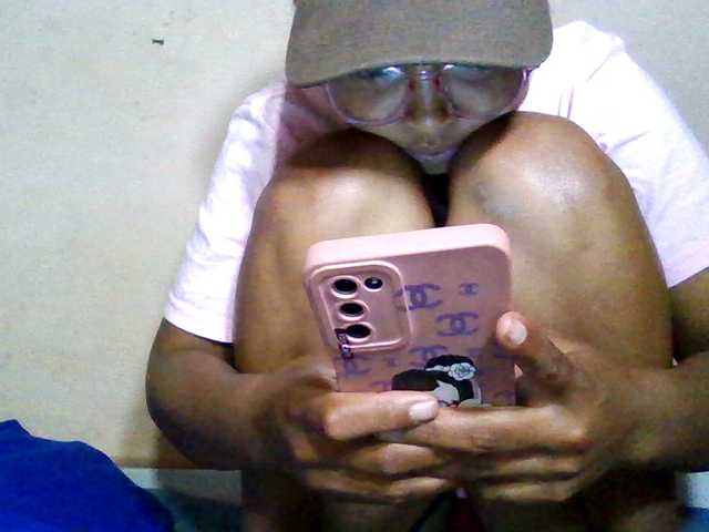 Rosah live cam on BongaCams