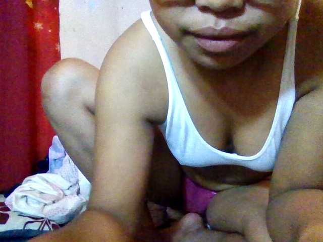 Rosah live cam on BongaCams