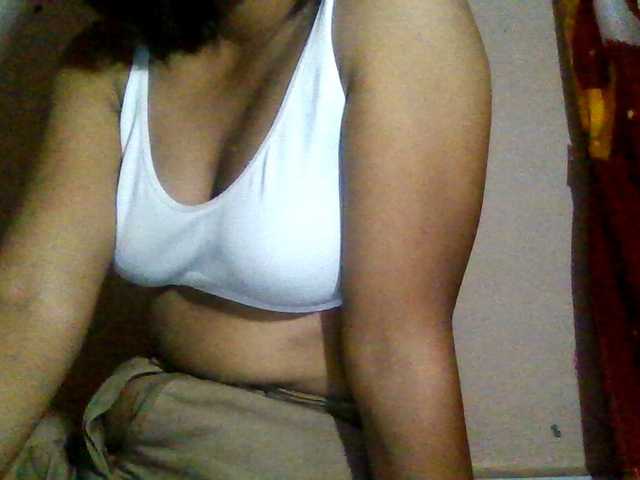 Rosah live cam on BongaCams