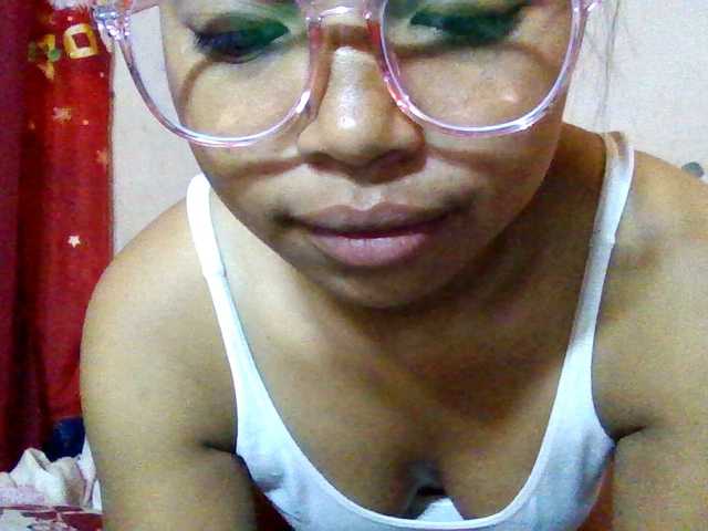 Rosah live cam on BongaCams