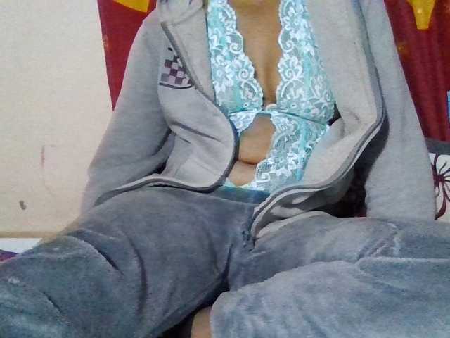 Rosah live cam on BongaCams