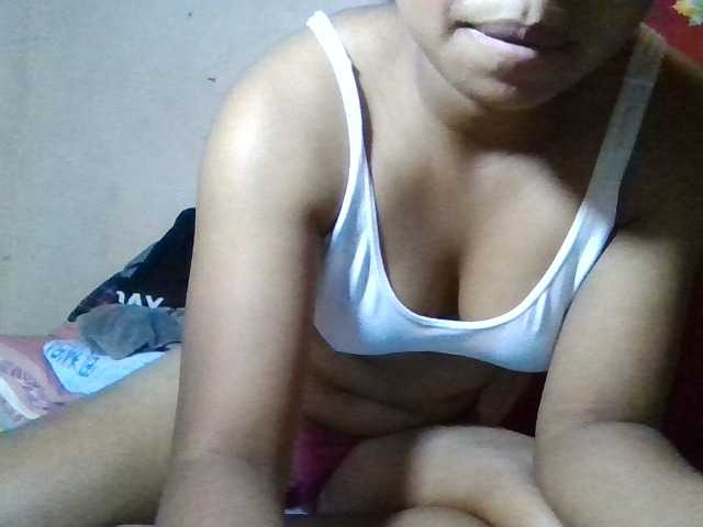 Rosah live cam on BongaCams