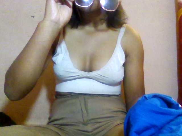 Rosah live cam on BongaCams
